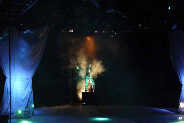Ring Master Opening></a></td>
   </tr>
   <tr><td colspan=